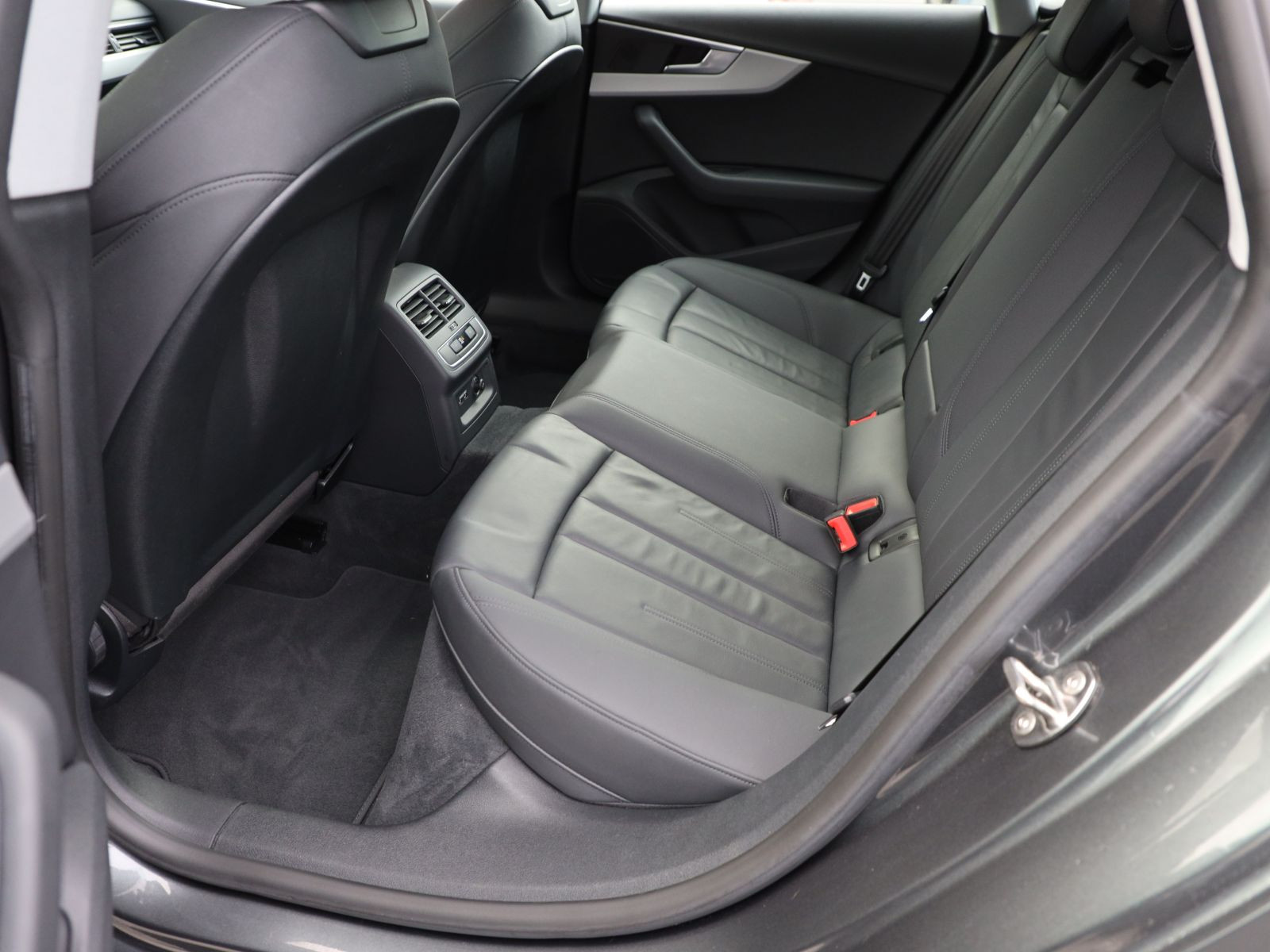 Audi A5 Sportback S line 40TFSI qu Navi Matrix Panorama
