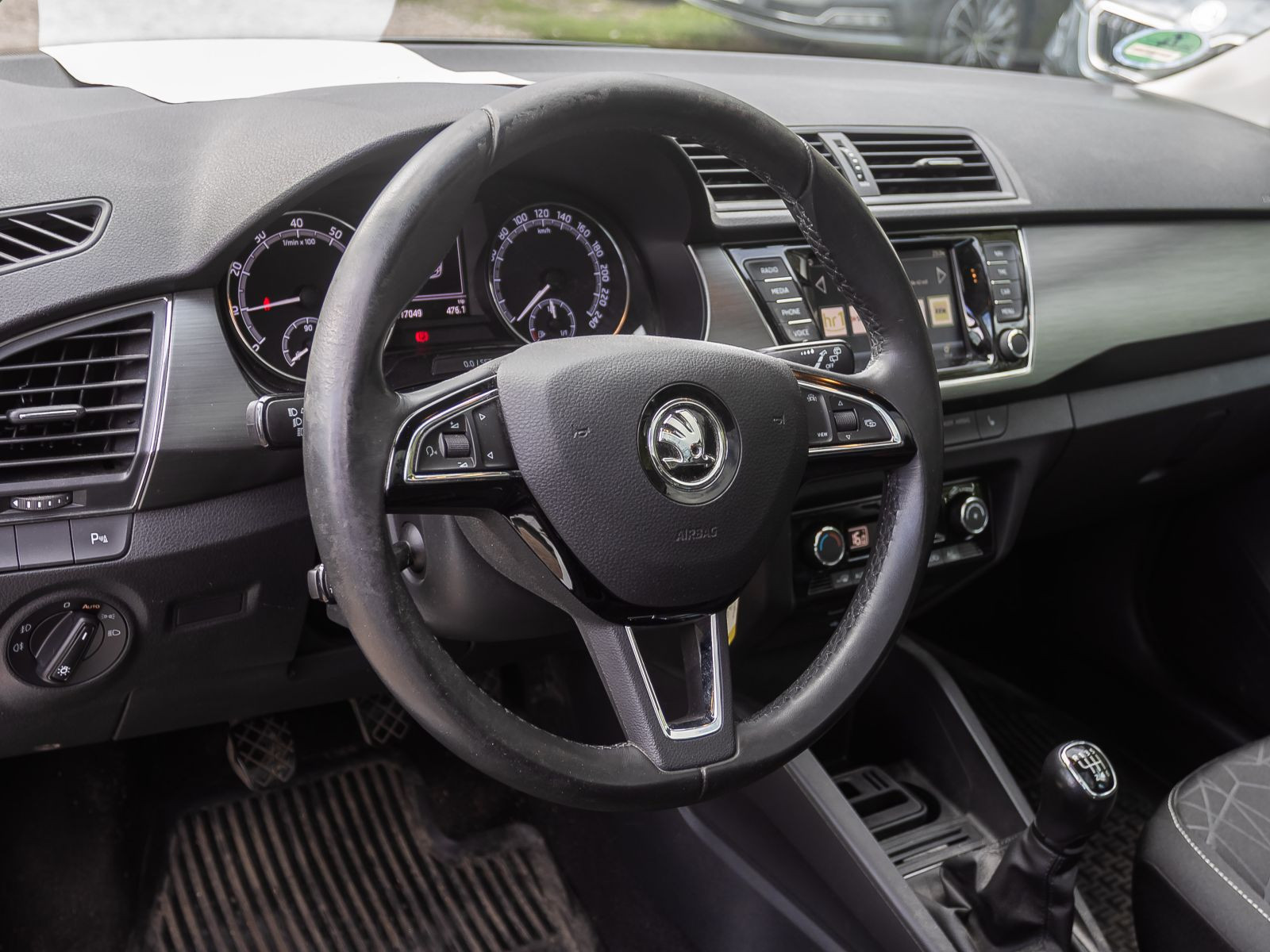 Skoda Fabia Combi Clever 1,0l TSI LED GRA Sitzhzg Car Play