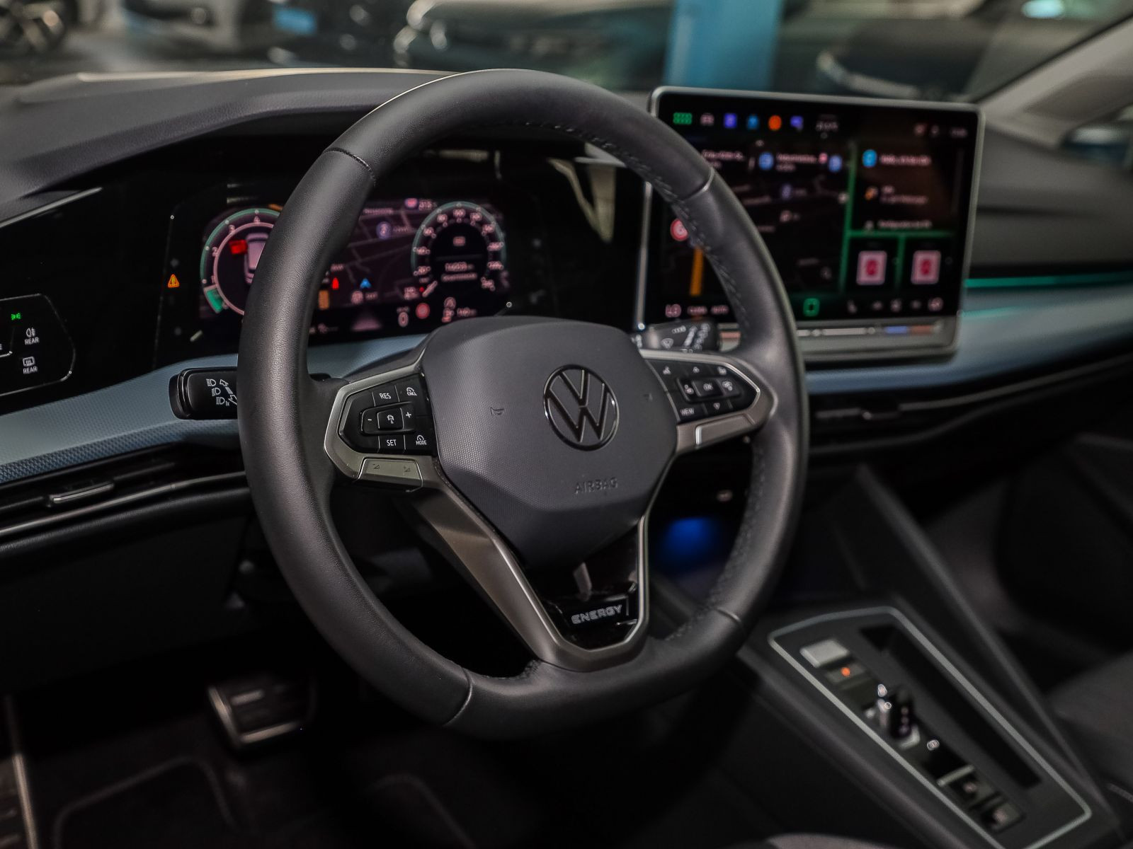 Volkswagen Golf VIII 1.5 eTSI DSG ENERGY, Navi, LED, Rückfahrkamera, App-Connect