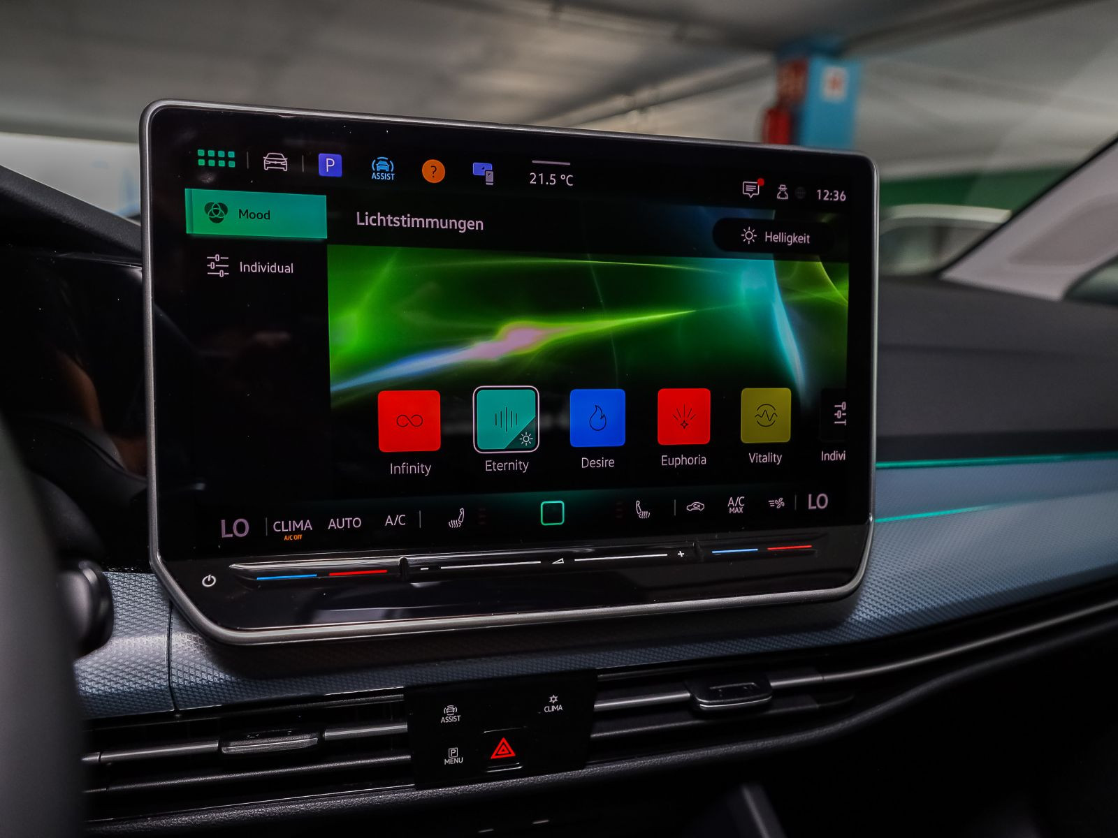 Volkswagen Golf VIII 1.5 eTSI DSG ENERGY, Navi, LED, Rückfahrkamera, App-Connect