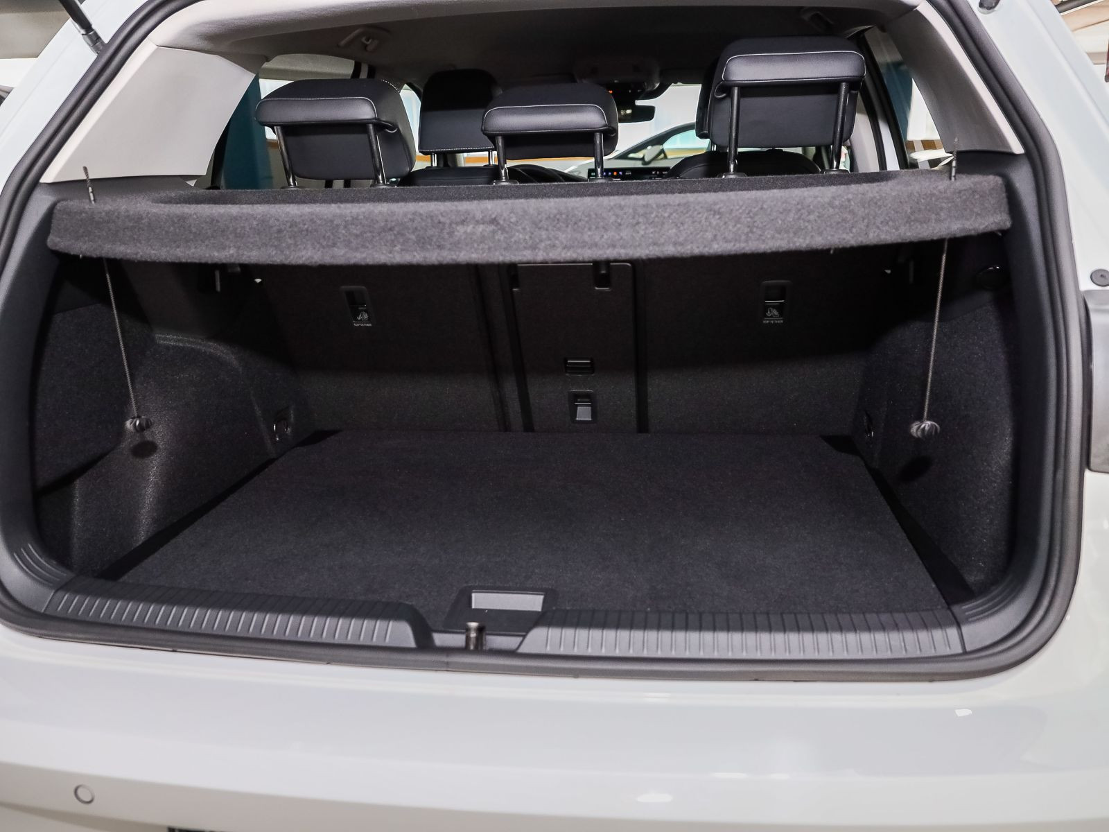 Volkswagen Golf VIII 1.5 eTSI DSG ENERGY, Navi, LED, Rückfahrkamera, App-Connect