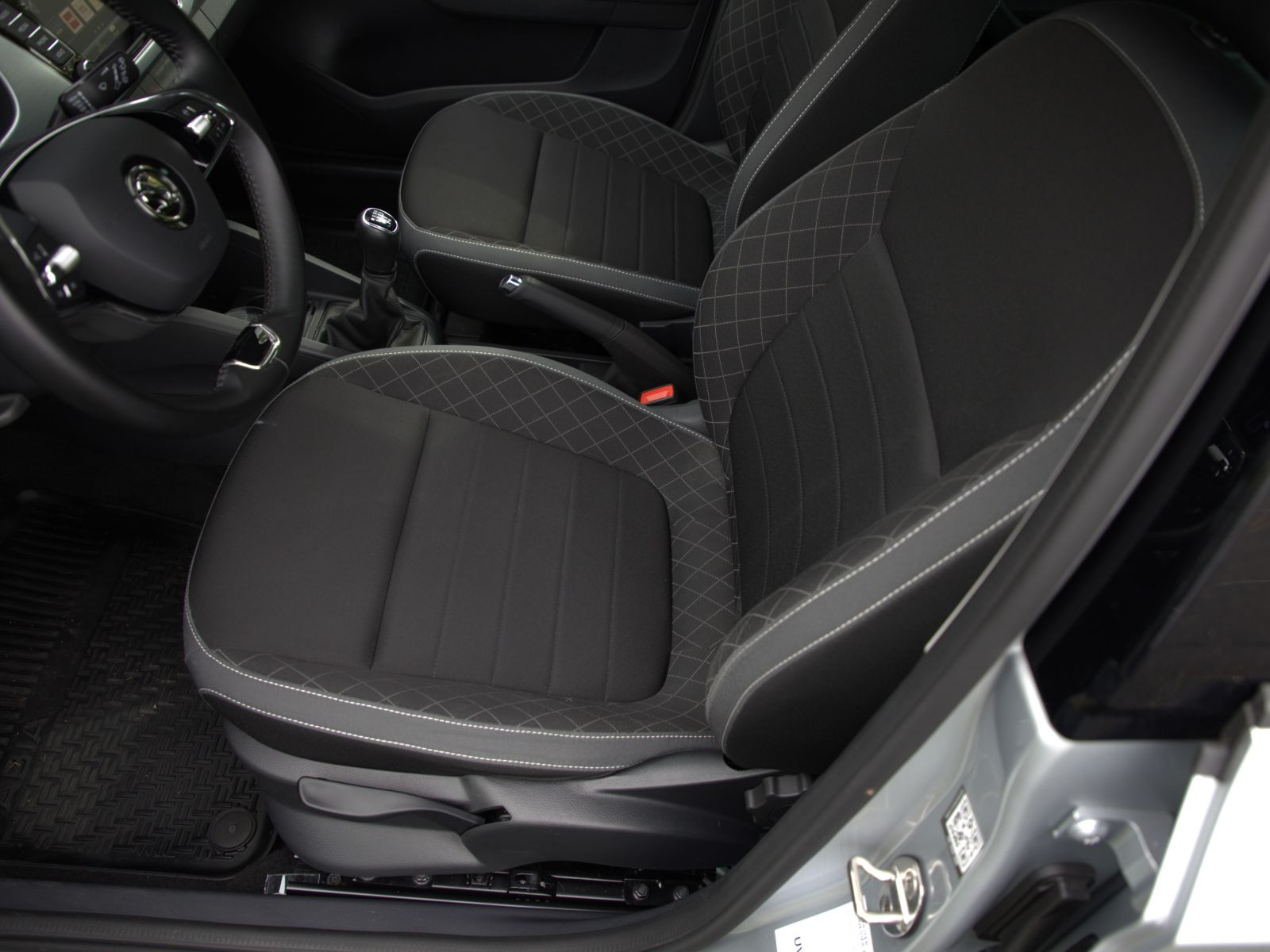 Skoda Fabia Combi Ambition 1.0 TSI GRA Sitzhzg Car Play