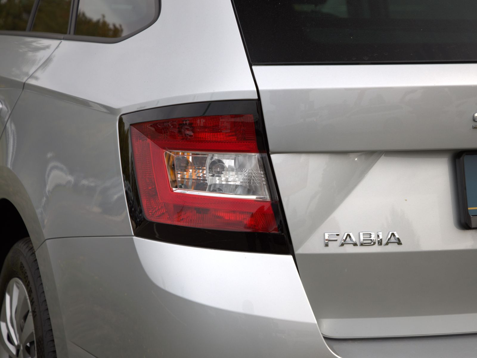 Skoda Fabia Combi Ambition 1.0 TSI GRA Sitzhzg Car Play