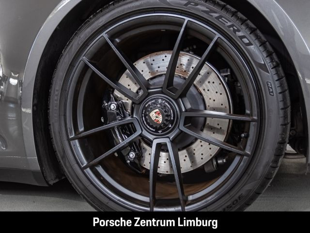 Porsche 992 911 Carrera 4 GTS Cabriolet InnoDrive PDCC