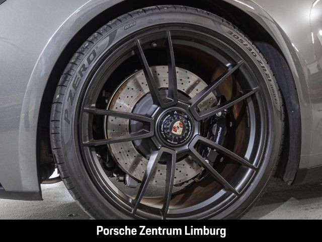 Porsche 992 911 Carrera 4 GTS Cabriolet InnoDrive PDCC