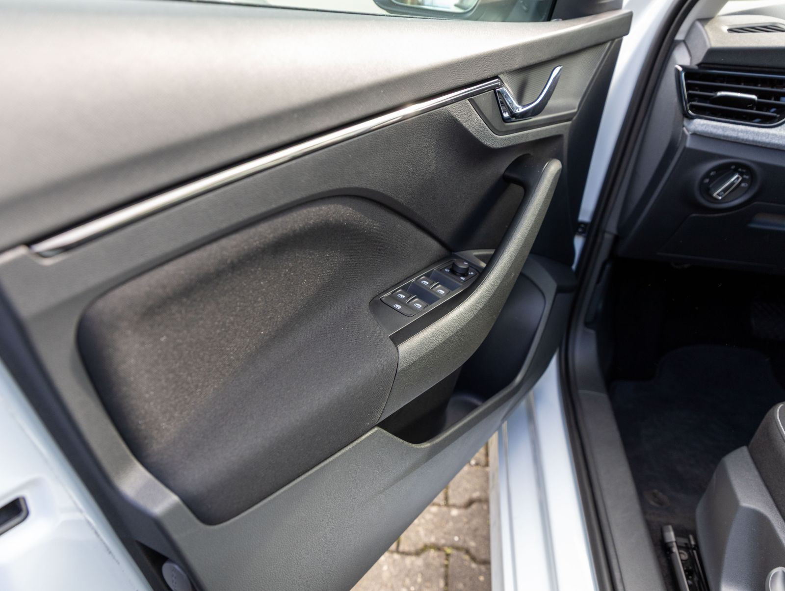 Skoda Kamiq Tour 1.5 TSI DSG EPH GRA LED Sitzhzg