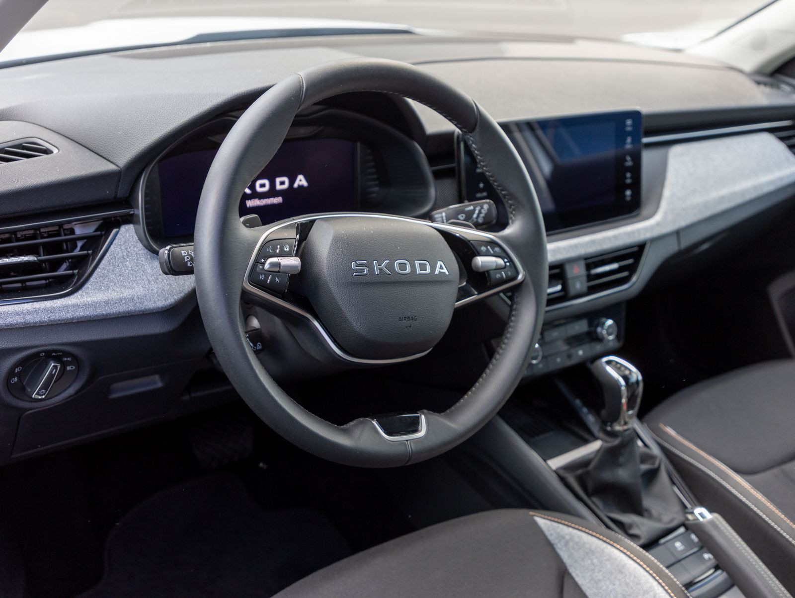 Skoda Kamiq Tour 1.5 TSI DSG EPH GRA LED Sitzhzg