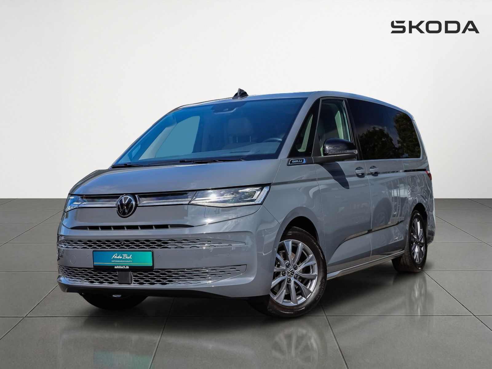 Volkswagen T7 Multivan Life 2.0 TDI DSG Navi AHK Panorama