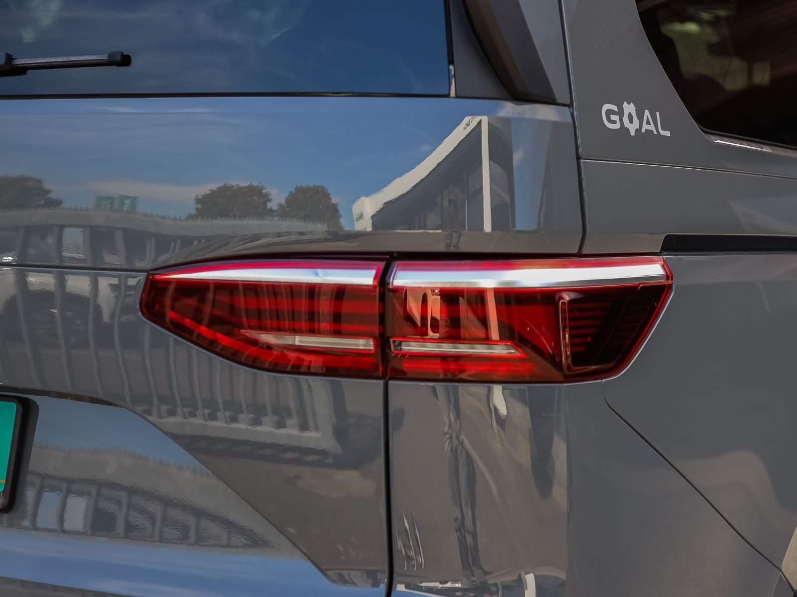 Volkswagen T7 Multivan Life 2.0 TDI DSG Navi AHK Panorama