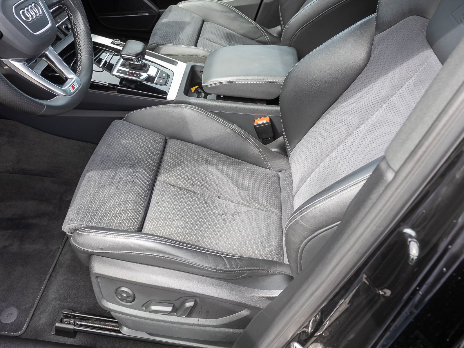 Audi Q5 S line 40TDI qu Stronic Navi Matrix Panorama ACC AHK