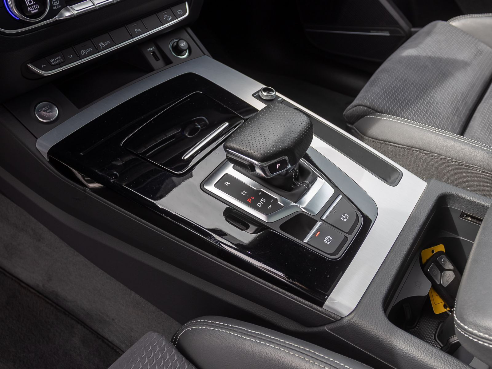 Audi Q5 S line 40TDI qu Stronic Navi Matrix Panorama ACC AHK