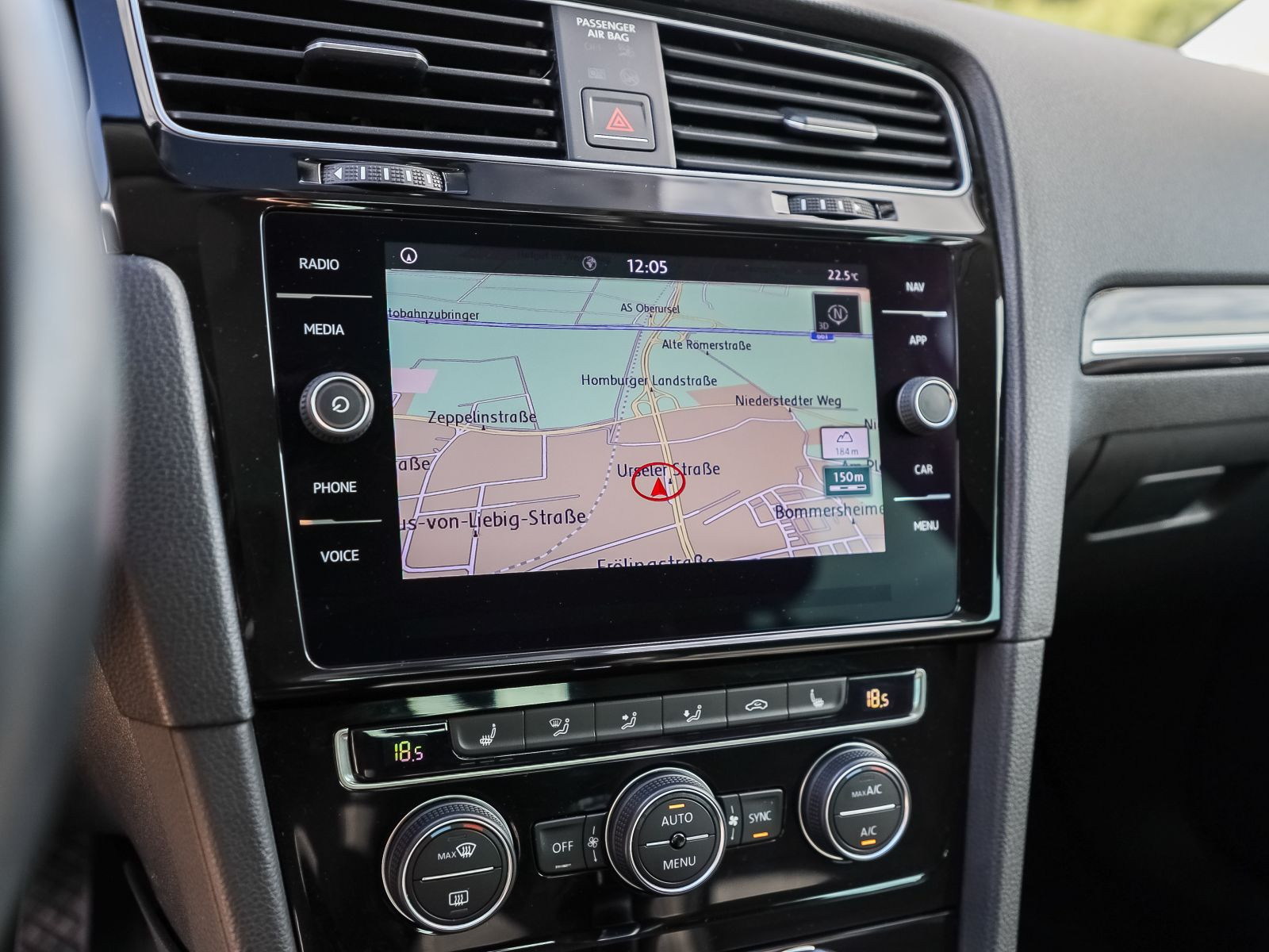 Volkswagen Golf VII 1.5 TSI DSG R-Line, Navi, LED, Rückfahrkamera, Parkpilot