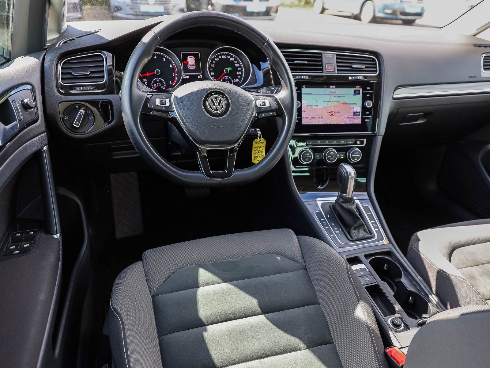 Volkswagen Golf VII 1.5 TSI DSG R-Line, Navi, LED, Rückfahrkamera, Parkpilot