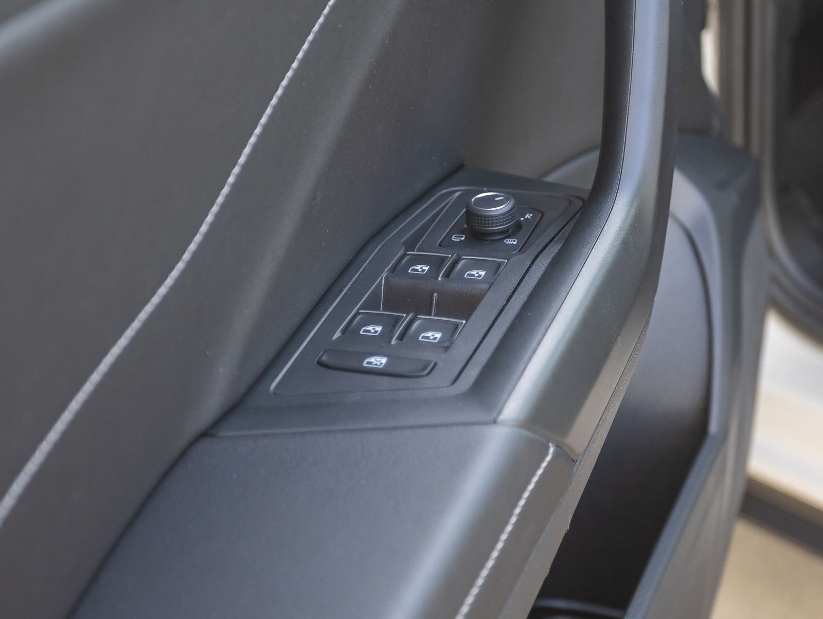 Volkswagen T-Roc Style 1.0TSI Navi LED ACC EPH DAB Carplay