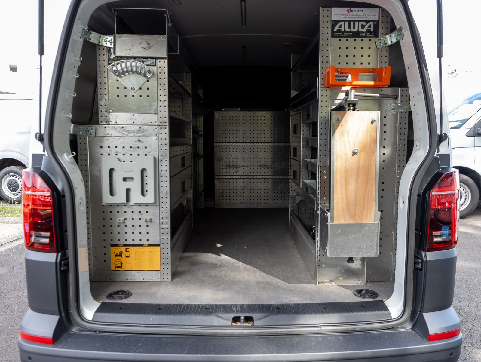 Volkswagen T6.1 Kasten 2.0 TDI DSG 4-Motion kurzer Radstand, Navi, LED, Rückfahrkamera