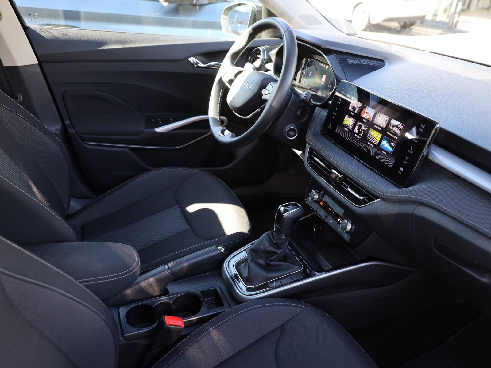 Skoda Fabia Selection 1.5 TSI DSG EPH LED Navi Sitzhzg