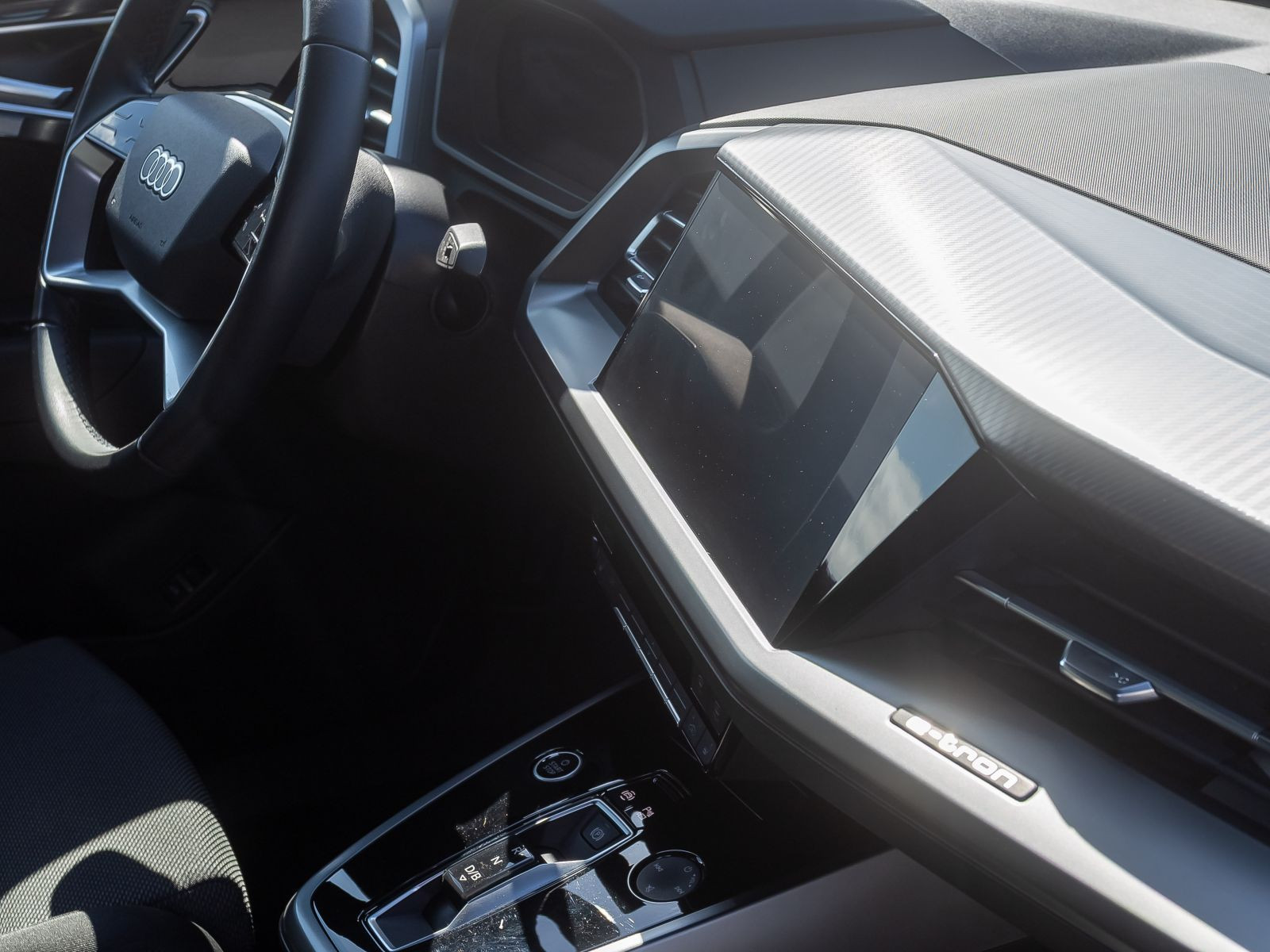 Audi Q4 e-tron 40 Navi LED ACC DAB EPH Standklima