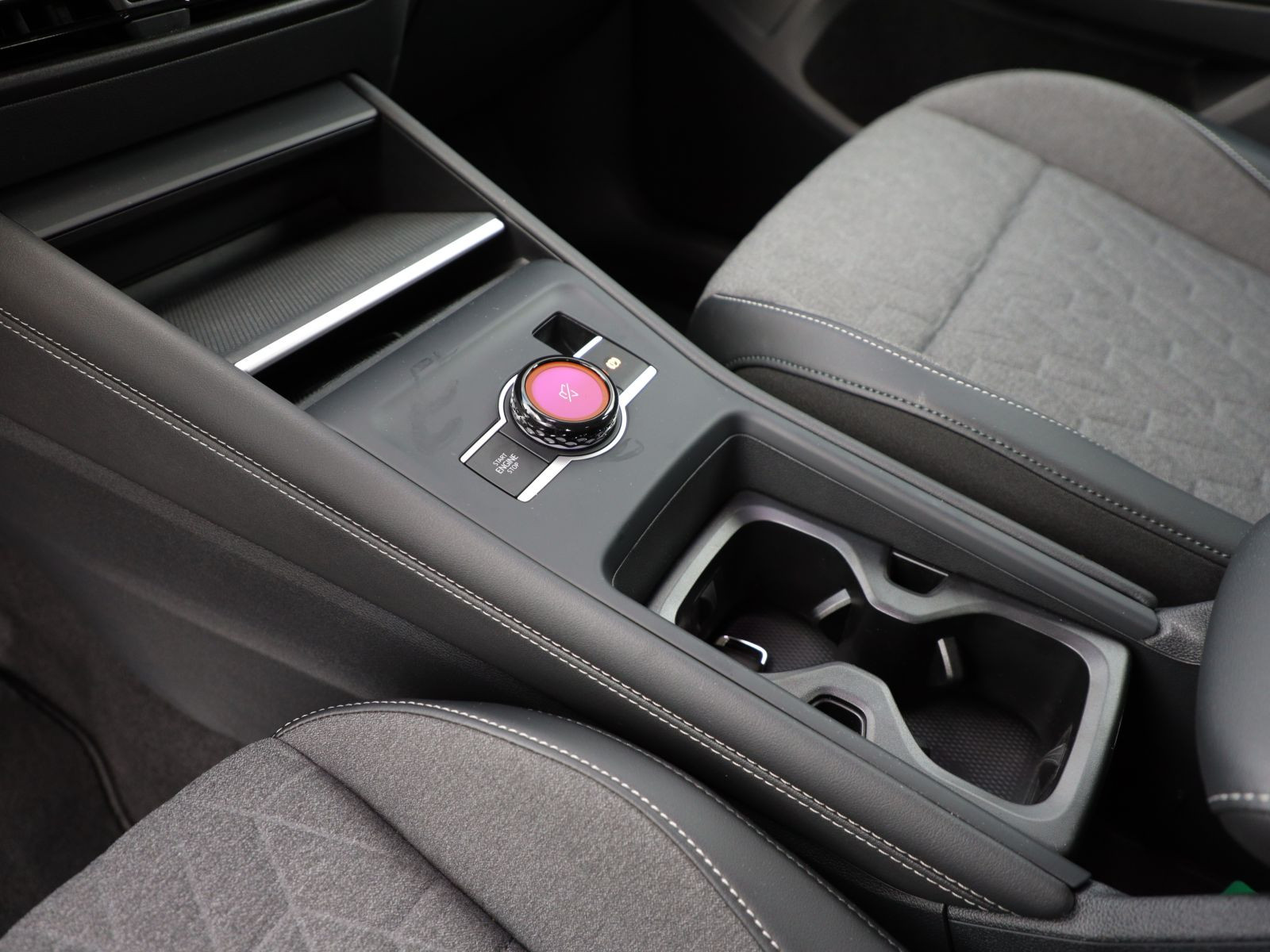 Volkswagen Tayron Life 1.5 eTSI DSG, AHK, Standheizung, Soundsystem, Navi, LED