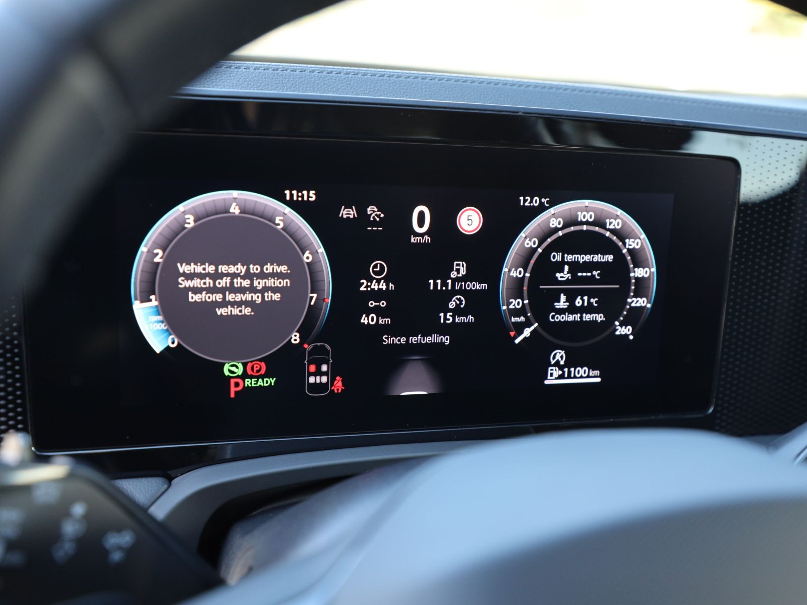 Volkswagen Passat Variant 1.5 eTSI DSG Business, Navi, LED, AHK, Area View inkl. Rückfahrkamera