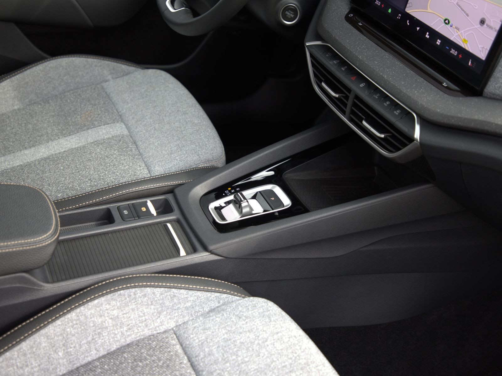Skoda Octavia Combi Tour 2.0 TDI Matrix HUD Canton ACC