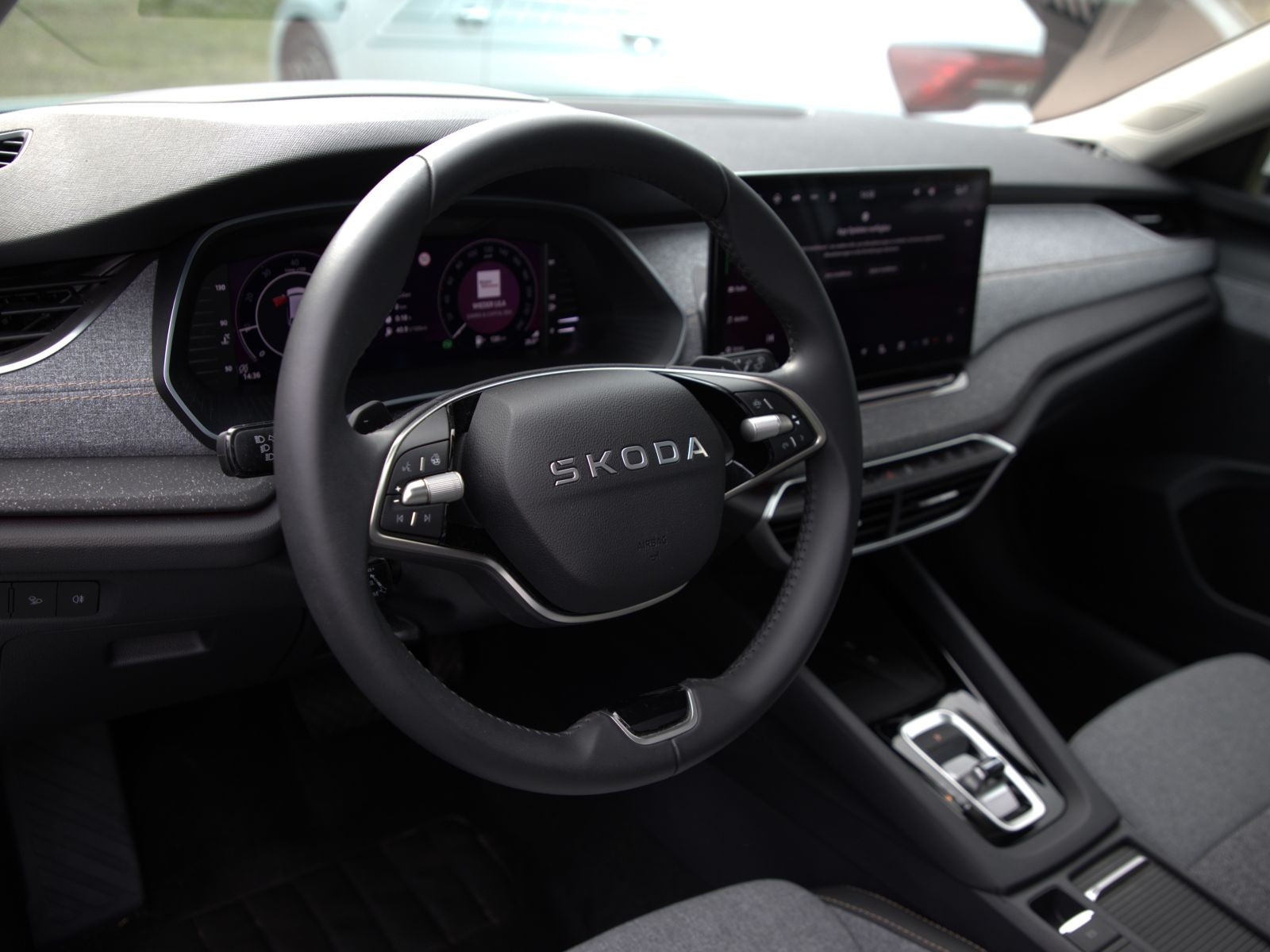 Skoda Octavia Combi Tour 2.0 TDI Navi Matrix HUD ACC