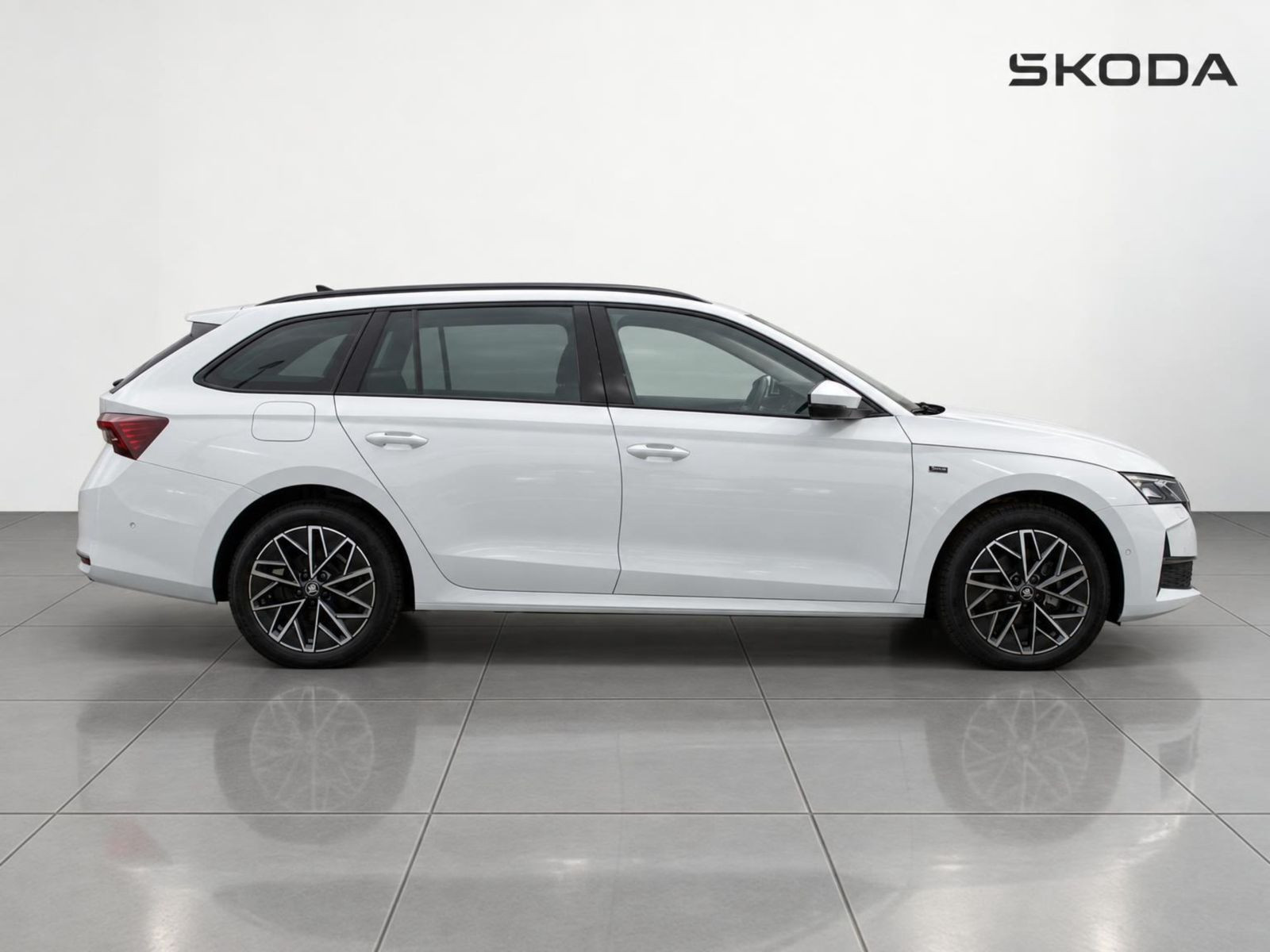 Skoda Octavia Combi Tour 2.0 TDI Navi Matrix HUD ACC