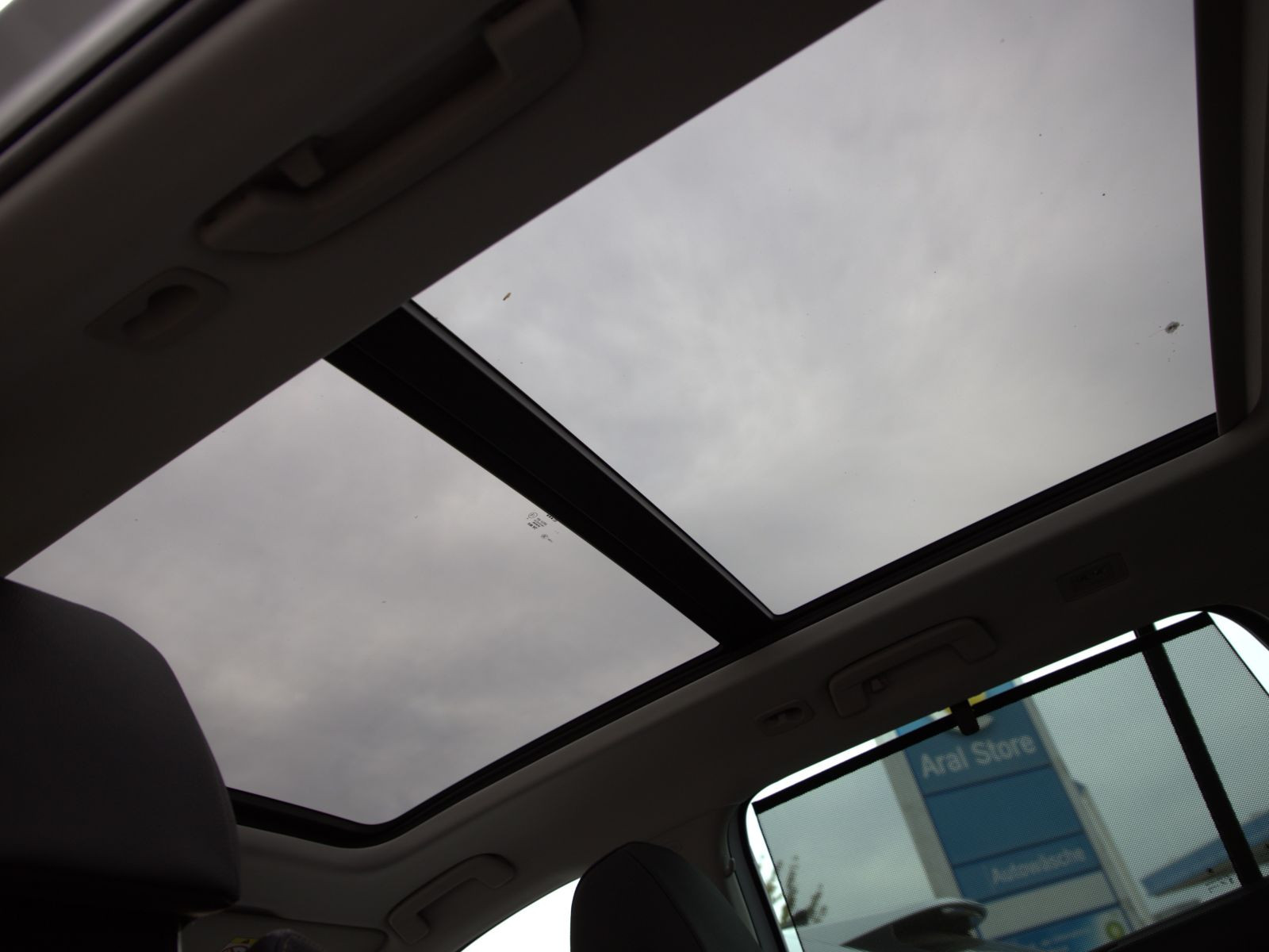 Skoda Octavia Combi Tour 2.0 TDI Navi Matrix HUD ACC