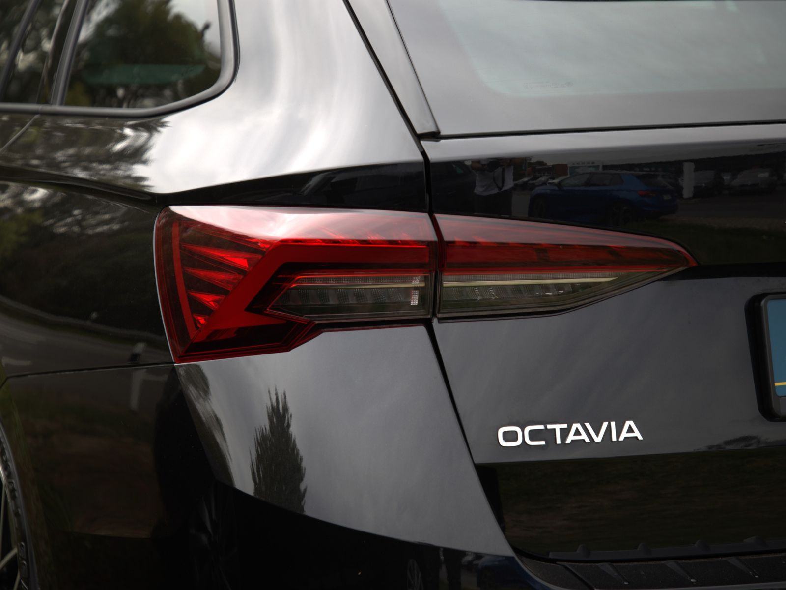 Skoda Octavia Combi Tour 2.0 TDI DSG Navi ACC EPH