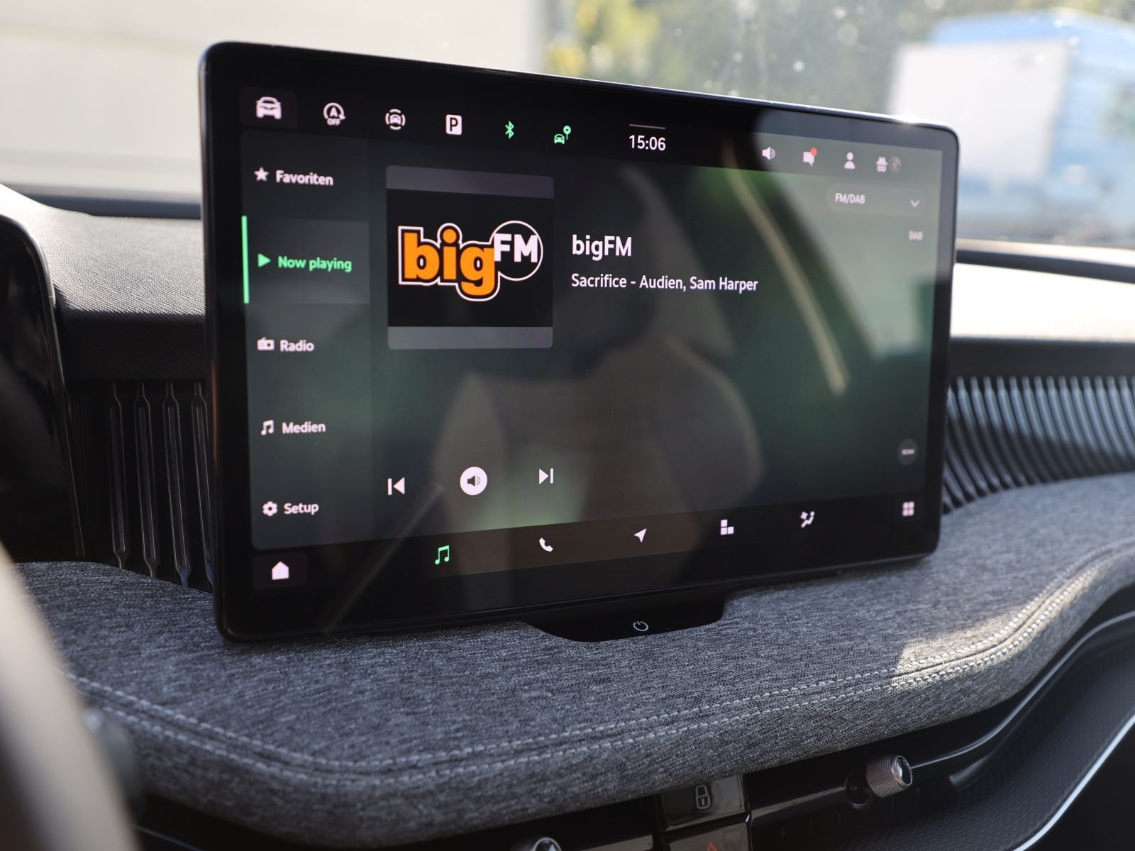 Skoda Superb Combi Selection 2.0 TSI DSG 4X4 Navi HuD