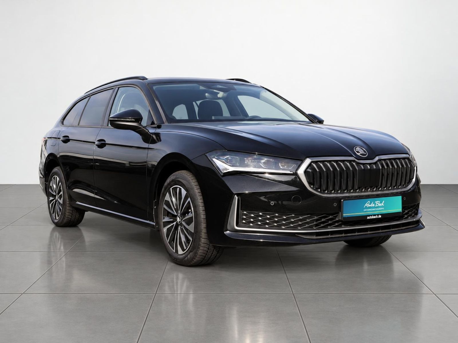 Skoda Superb Combi Selection 2.0 TSI DSG 4X4 Navi HuD