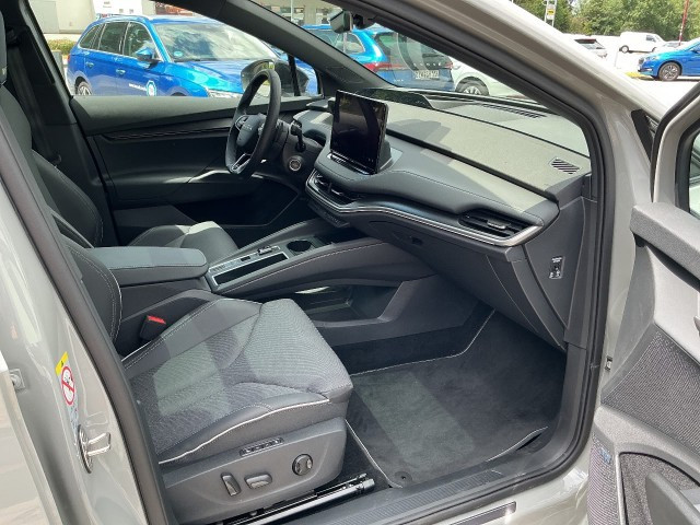 Skoda Enyaq RS Matrix HUD AHK ACC Panorama CarPlay