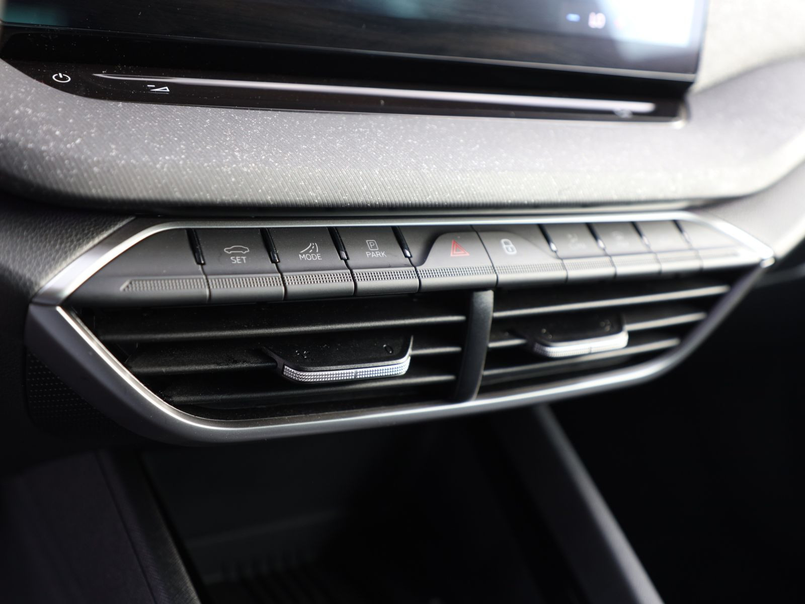 Skoda Octavia Combi Tour 2.0TDI 110kW DSG Navi ACC
