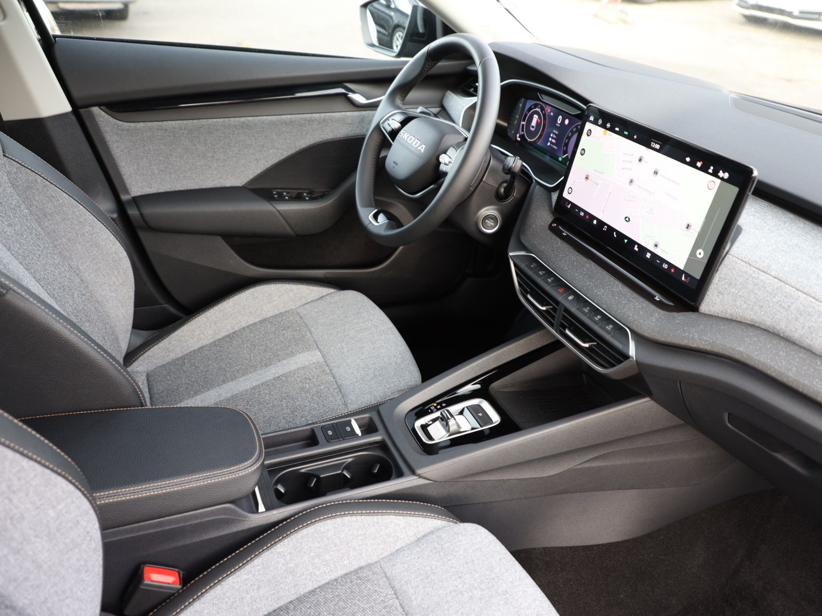 Skoda Octavia Combi Tour 2.0TDI 110kW DSG Navi ACC