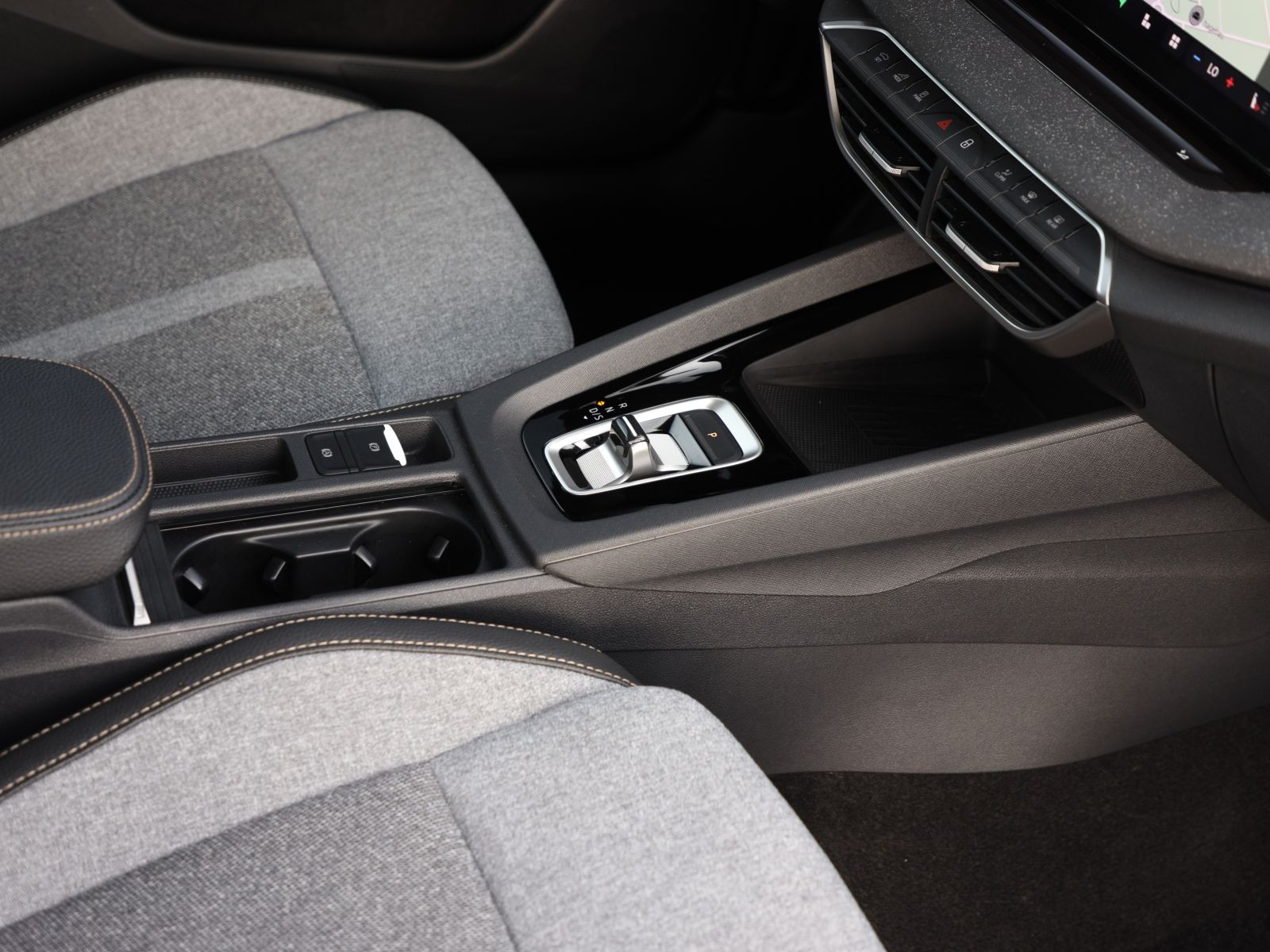 Skoda Octavia Combi Tour 2.0TDI 110kW DSG Navi ACC