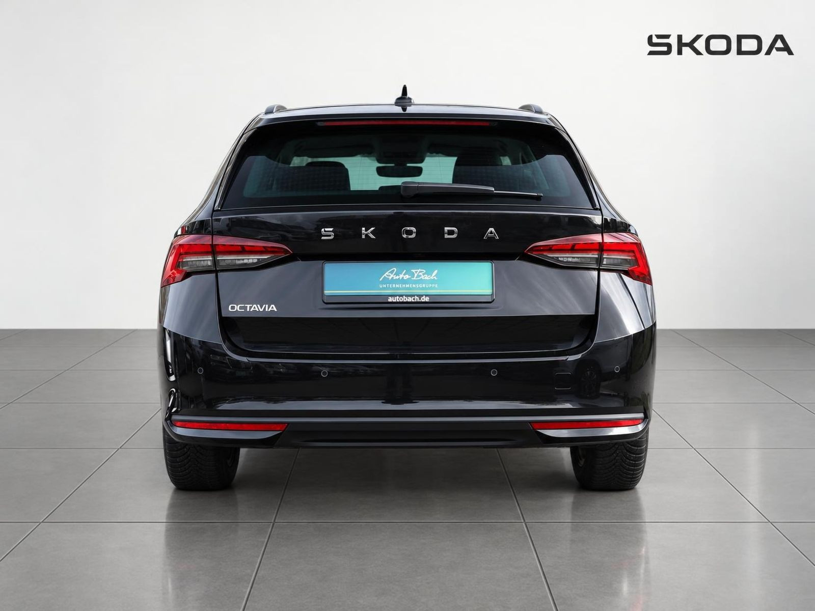 Skoda Octavia Combi Tour 2.0TDI 110kW DSG Navi ACC