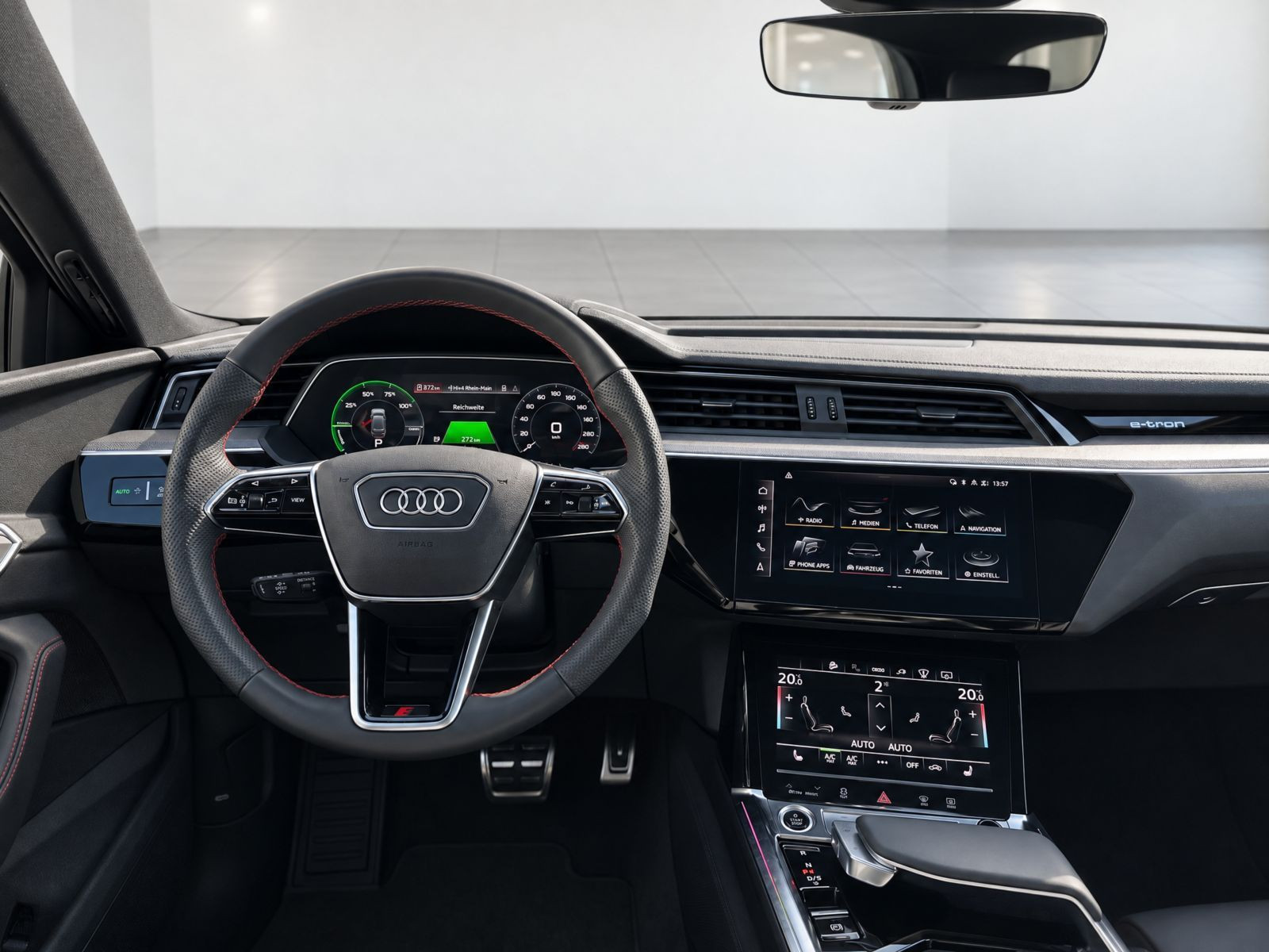 Audi Q8 e-tron S line 50 Matrix Standklima Luftfederung HuD AHK