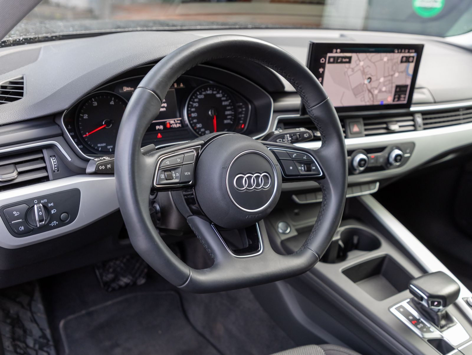 Audi A4 Avant S line 35TDI Stronic Navi LED GRA EPH