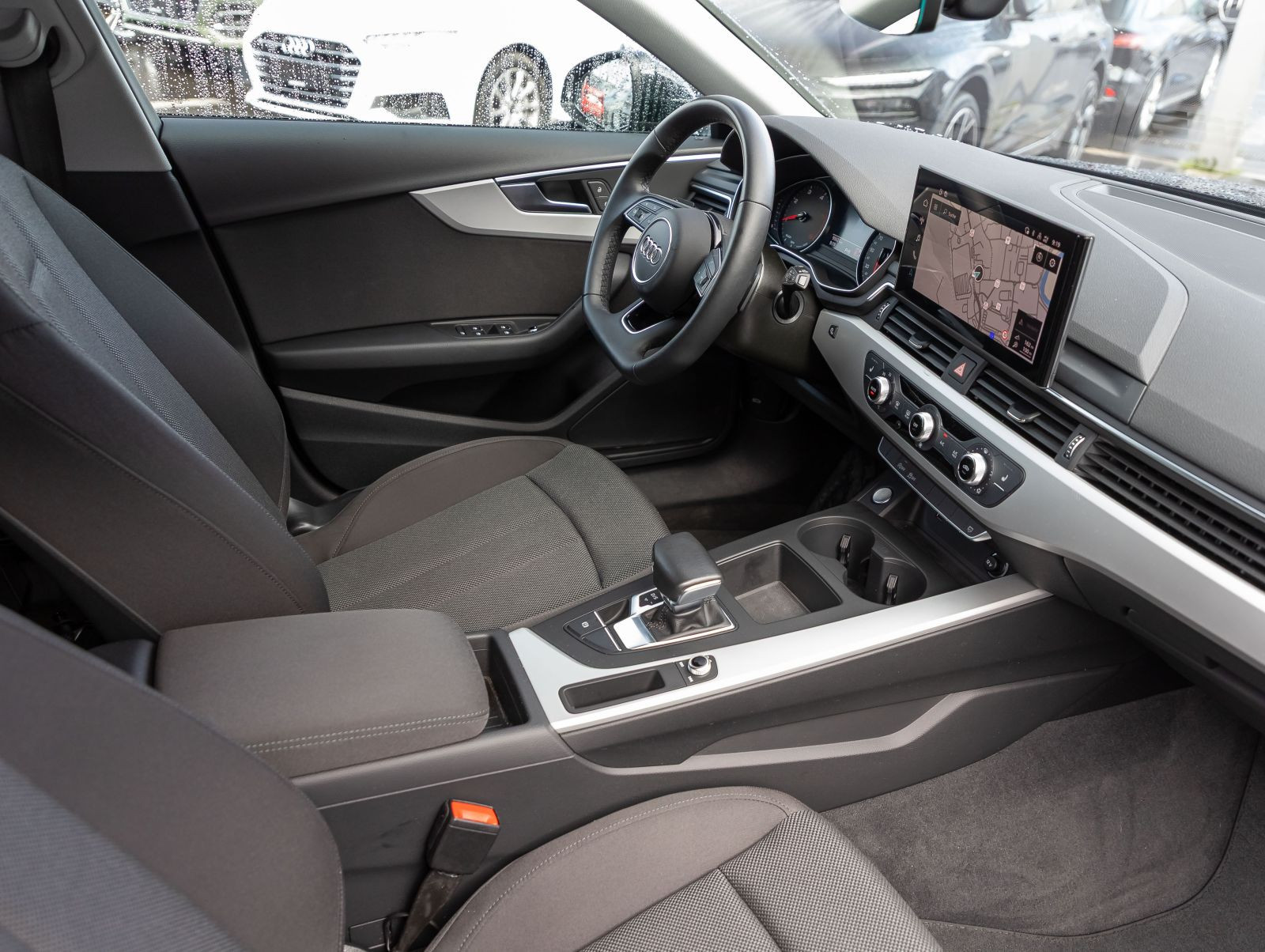 Audi A4 Avant S line 35TDI Stronic Navi LED GRA EPH