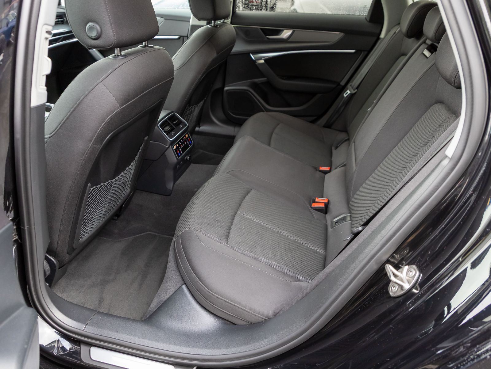 Audi A6 Avant S line 45TFSI Stronic Navi LED ACC AHK