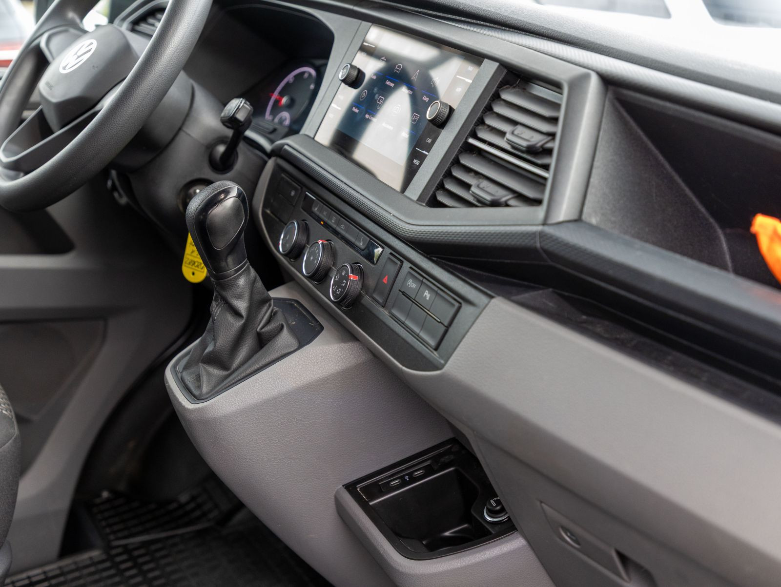 Volkswagen T6.1 Kasten kR 2.0TDI DSG LED EPH DAB CarPlay AHK