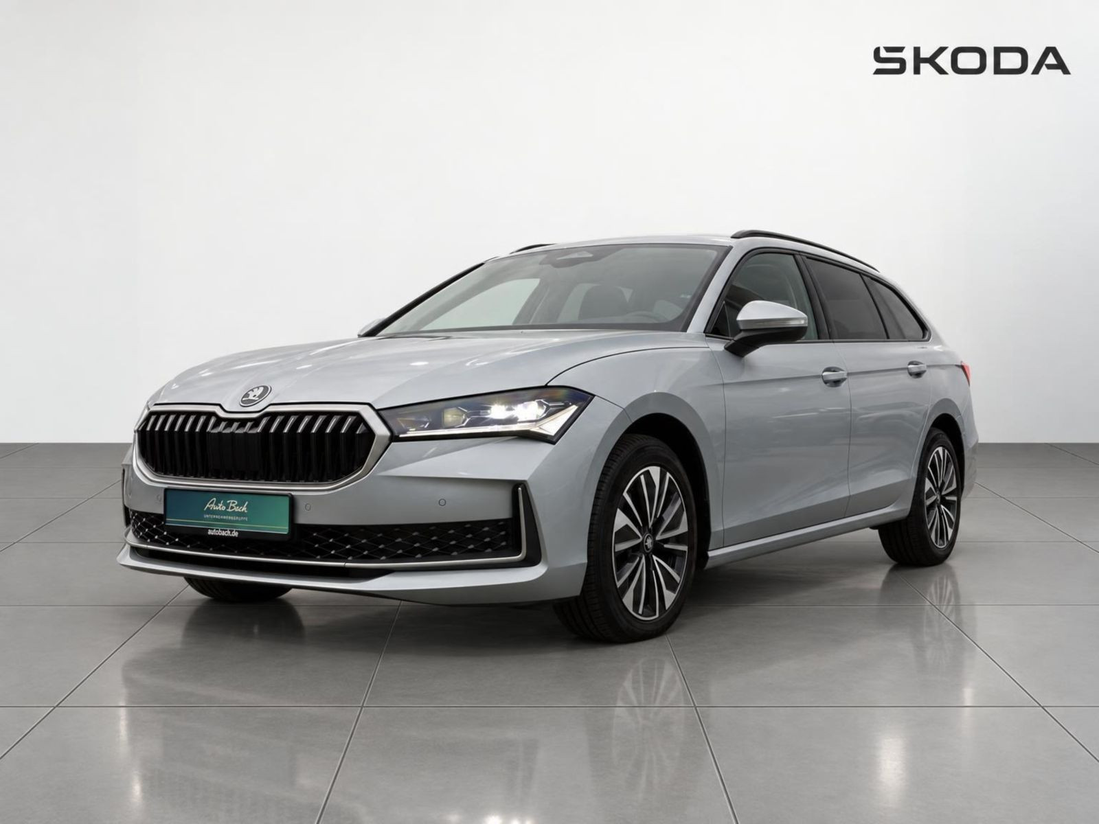 Skoda Superb Combi Selection 2.0TDI ACC HuD Navi LED