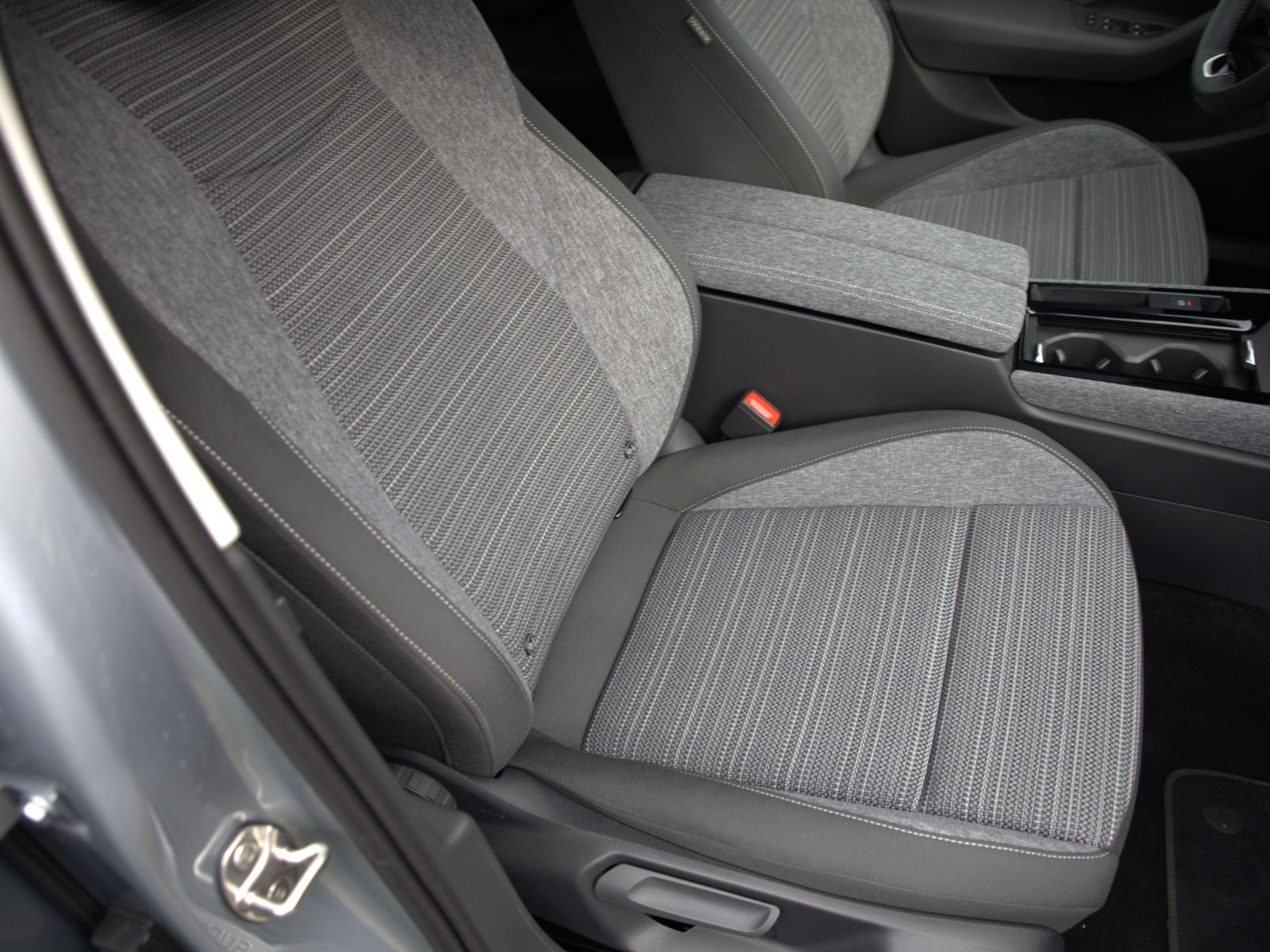 Skoda Superb Combi Selection 2.0TDI ACC HuD Navi LED
