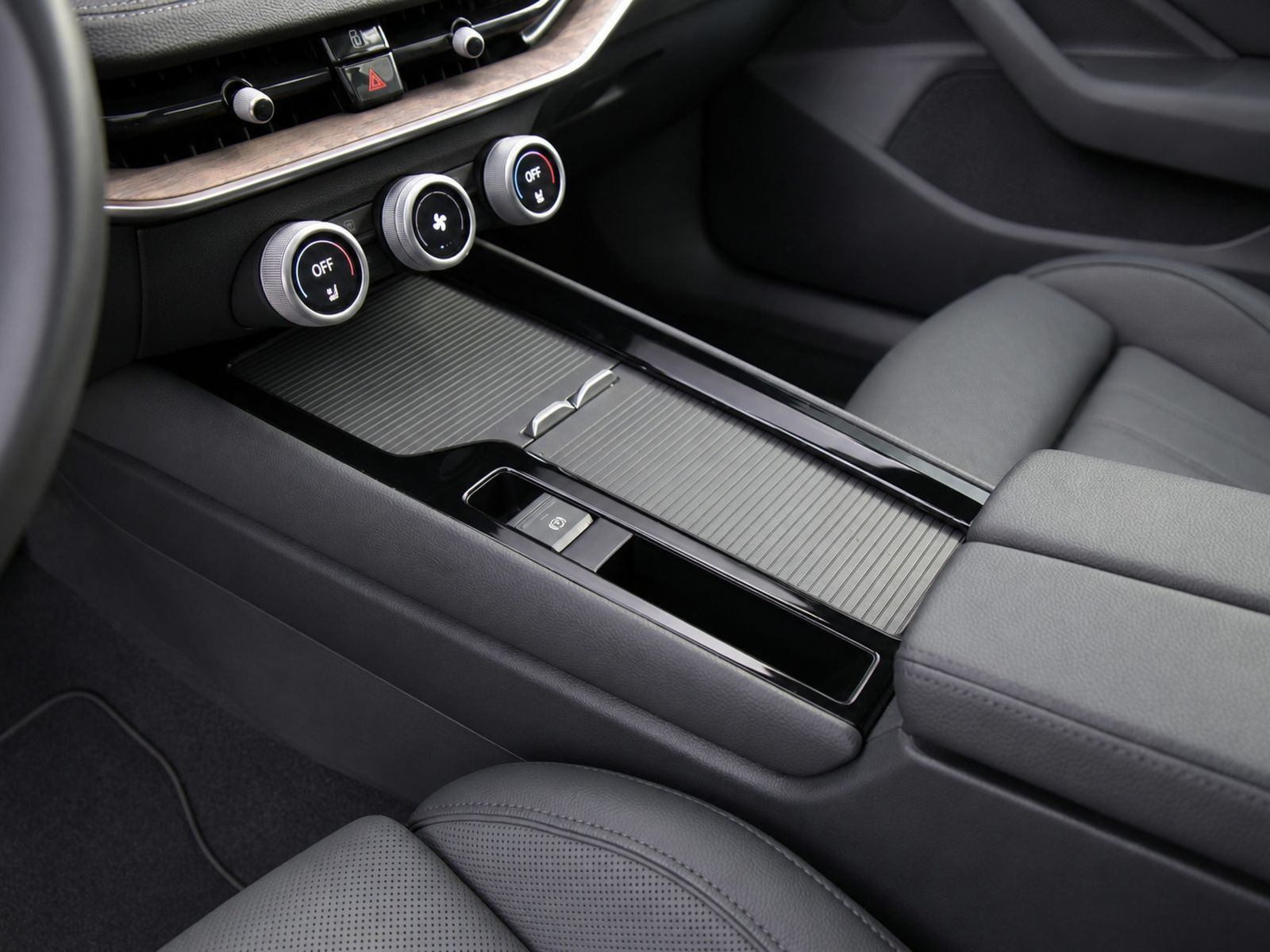 Skoda Superb Combi L&K 2.0TSI 4x4 HuD ACC Panorama LED