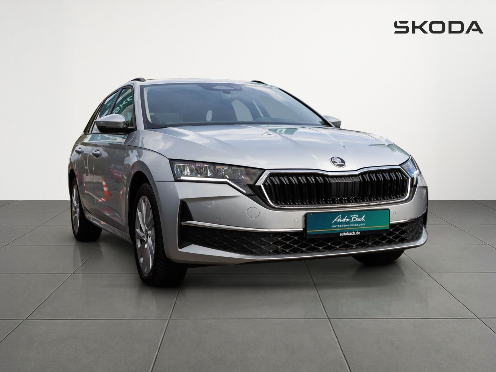 Skoda Octavia Combi Selection 2.0TDI LED ACC AHK Navi