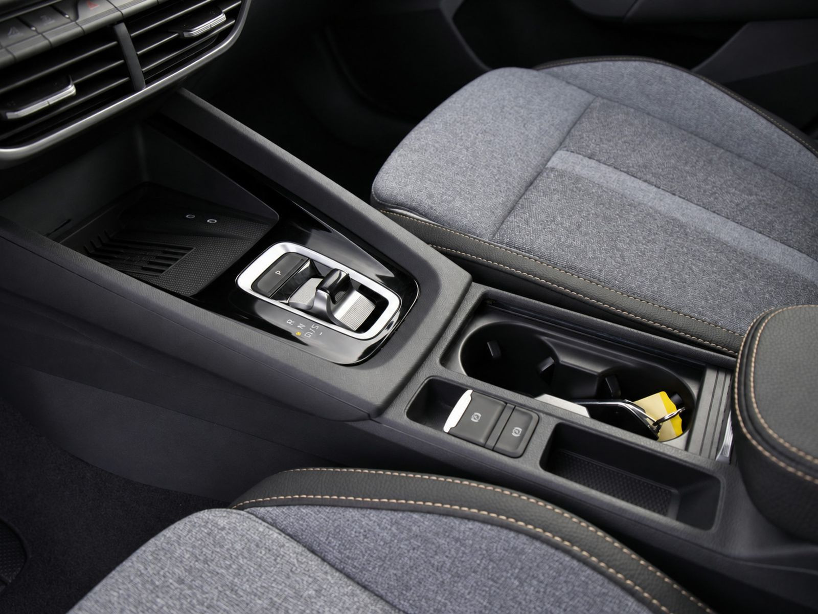 Skoda Octavia Combi Tour 2.0 TDI Navi LED HuD ACC