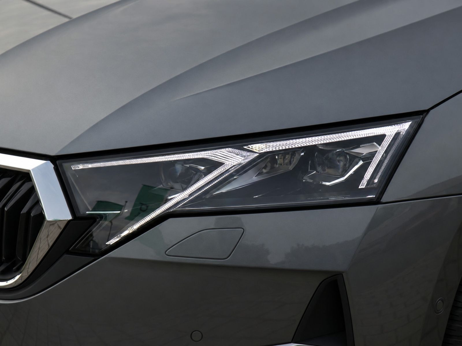 Skoda Octavia Combi Tour 2.0 TDI Navi LED HuD ACC