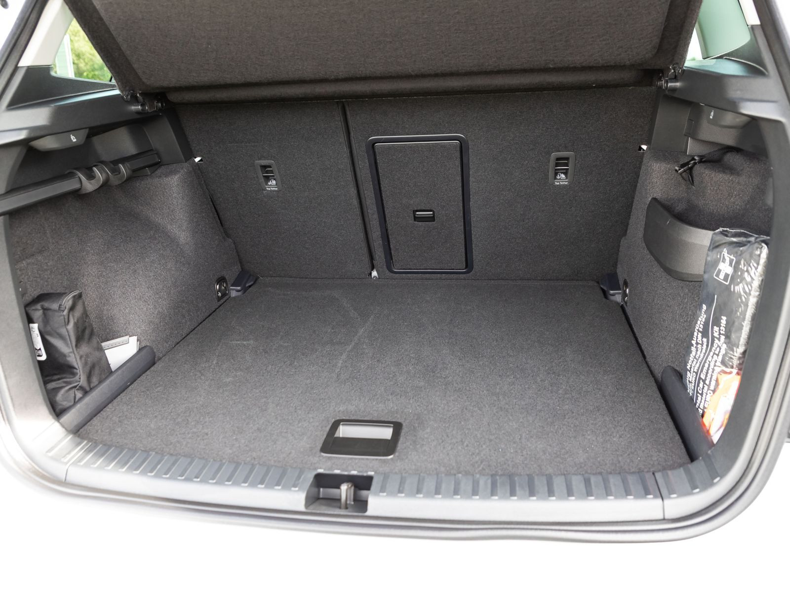 Skoda Karoq Tour 2.0 TDI 110kW  LED ACC Navi AHK EPH