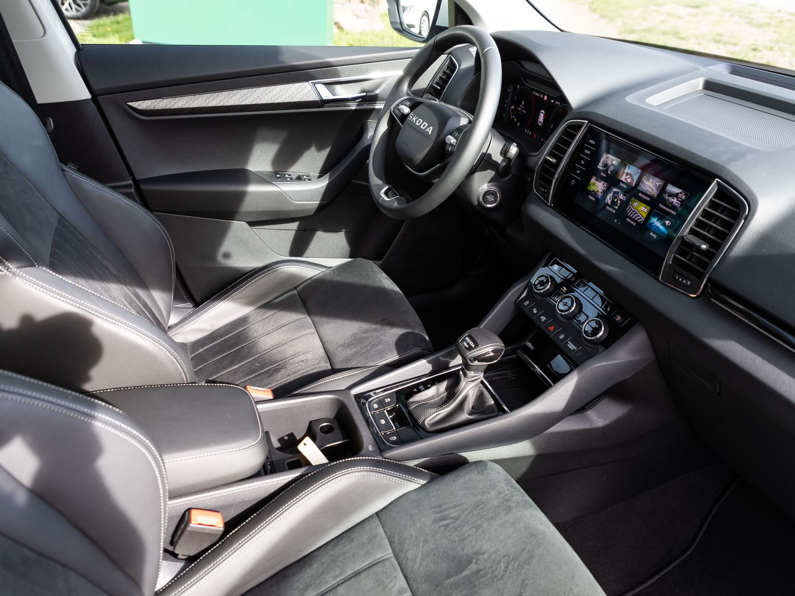 Skoda Karoq Tour 2.0 TDI 110kW  LED ACC Navi AHK EPH