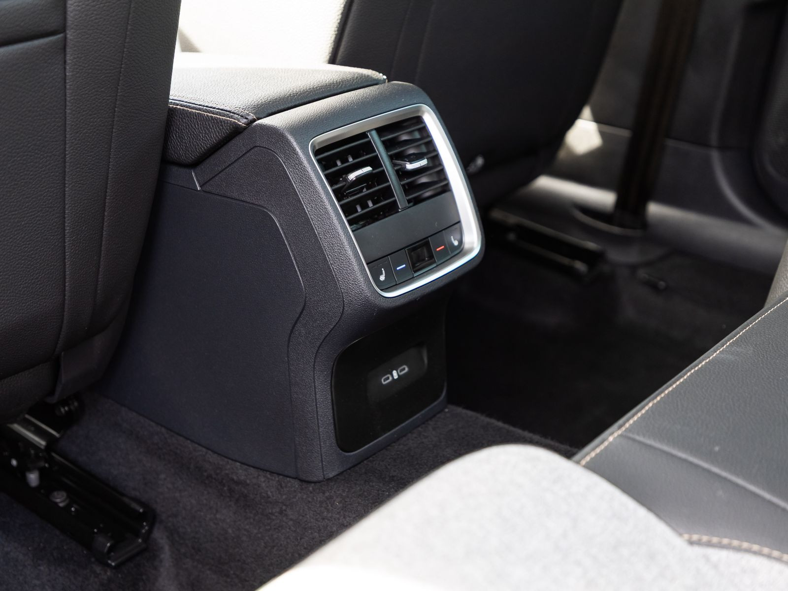 Skoda Octavia Combi Tour 2.0TDI 110kW ACC LED