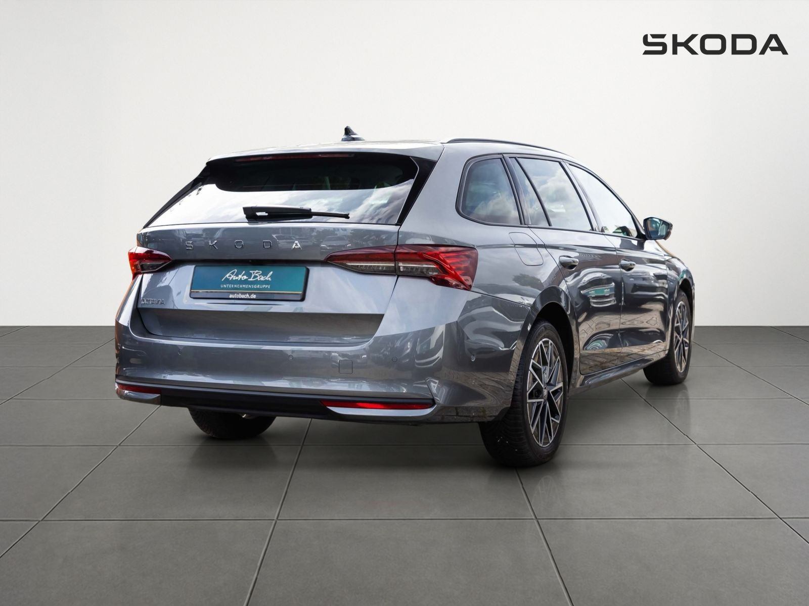 Skoda Octavia Combi Tour 2.0TDI 110kW ACC LED